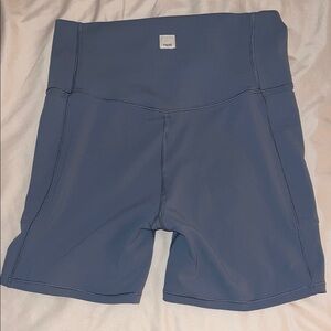 Vuori Studio Pocket Shorts
